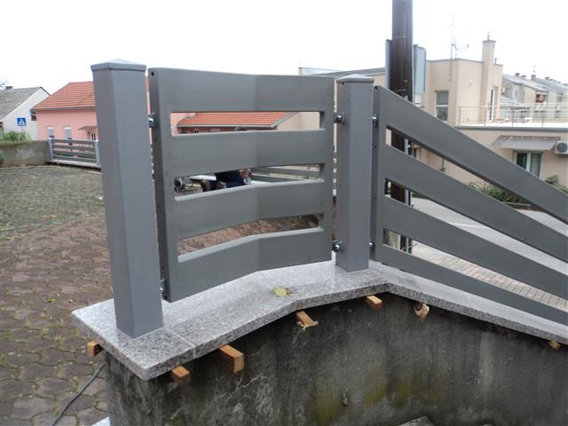 Metalna ograda